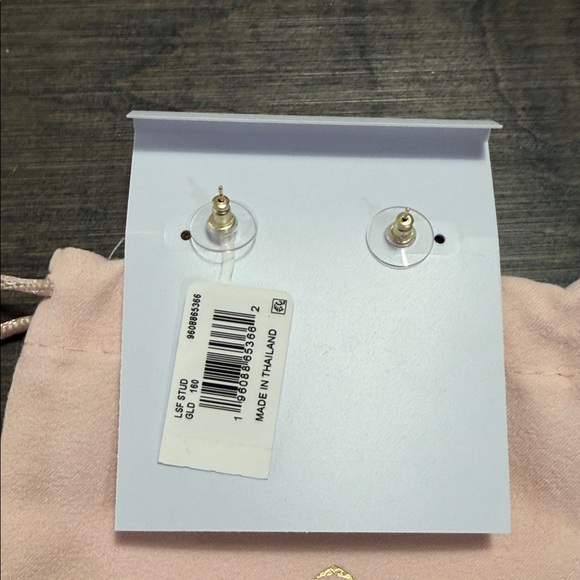 LoveShackFancy and Kendra Scott Gold Bow Stud Earrings - Picture 4 of 5